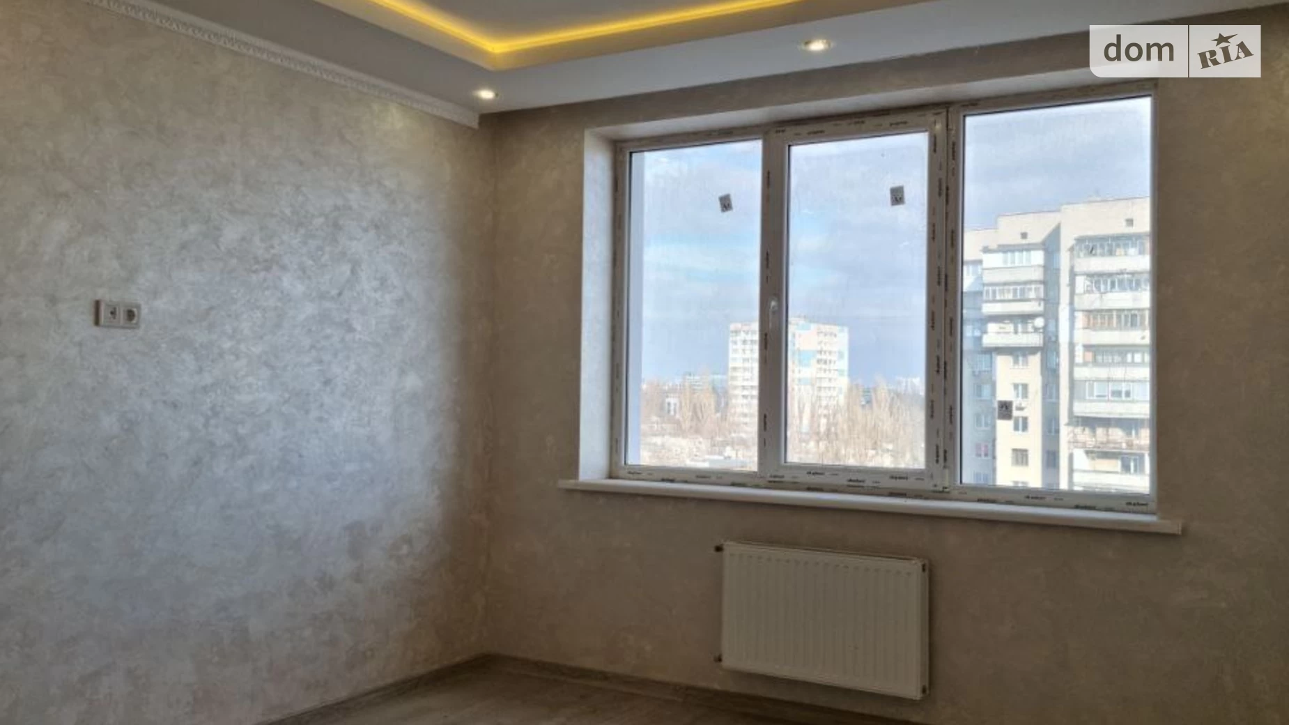 Продается 3-комнатная квартира 95 кв. м в Одессе, ул. Варненская
