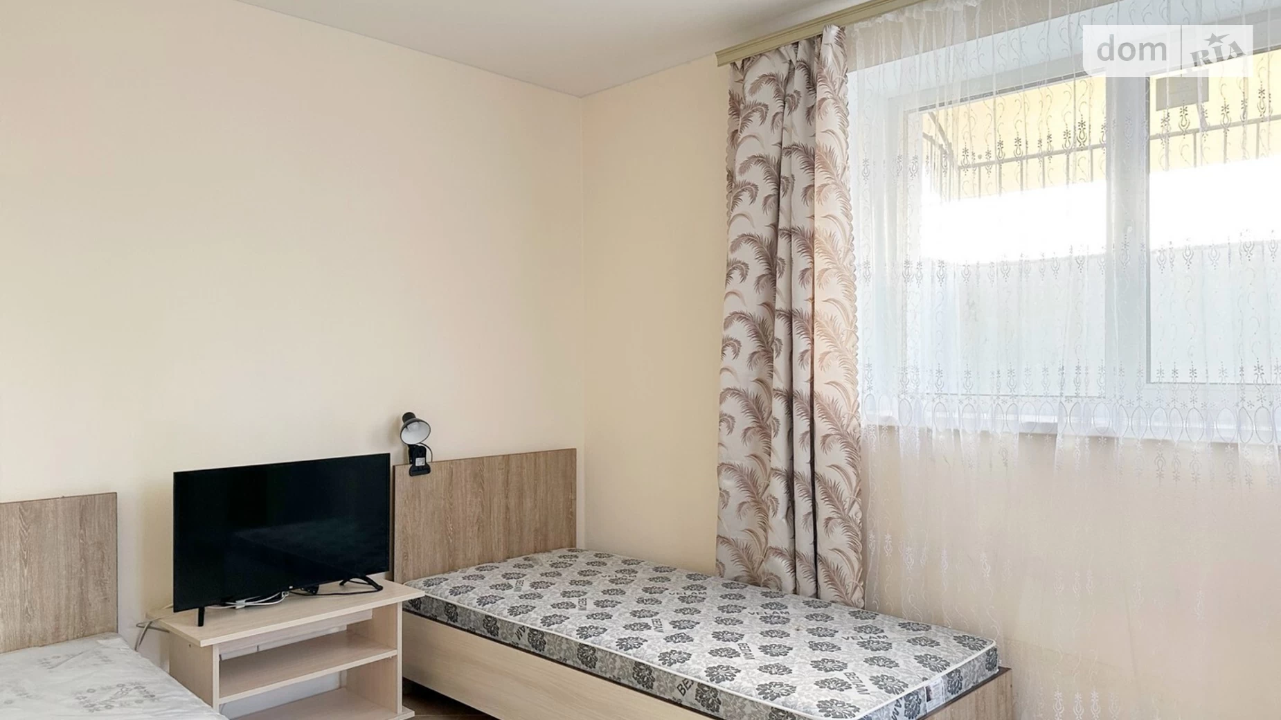 Продается 1-комнатная квартира 29.8 кв. м в Ирпене, ул. Матросова, 21Б