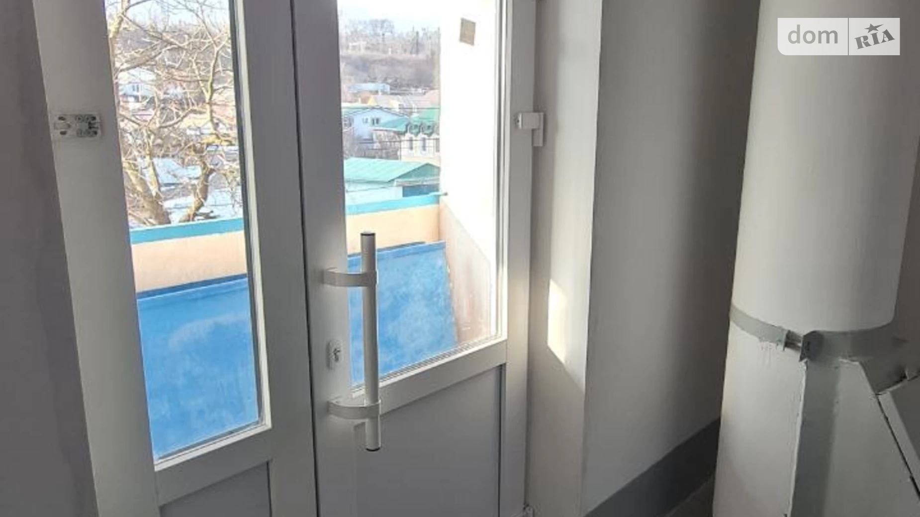 Продается 1-комнатная квартира 30.4 кв. м в Днепре, ул. Мандрыковская, 137