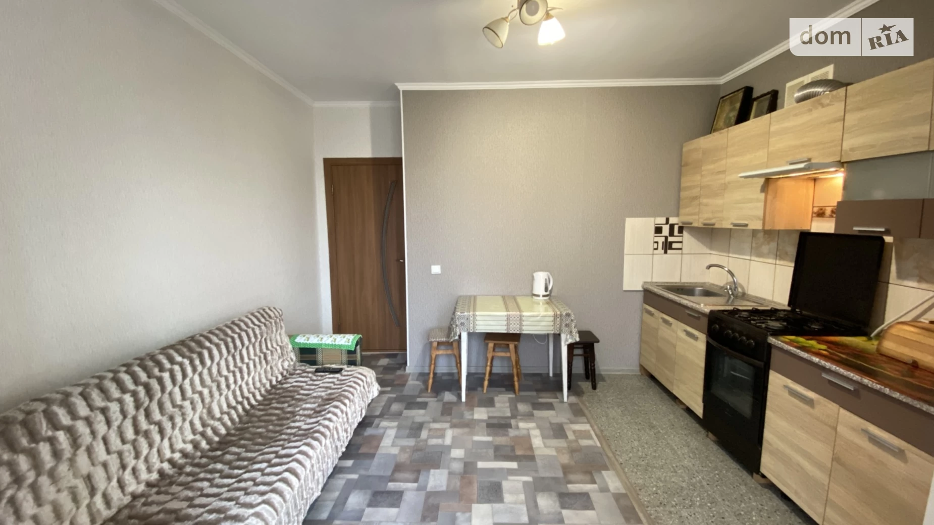 Продается 1-комнатная квартира 46 кв. м в Виннице, ул. Марии Примаченко(Покрышкина)