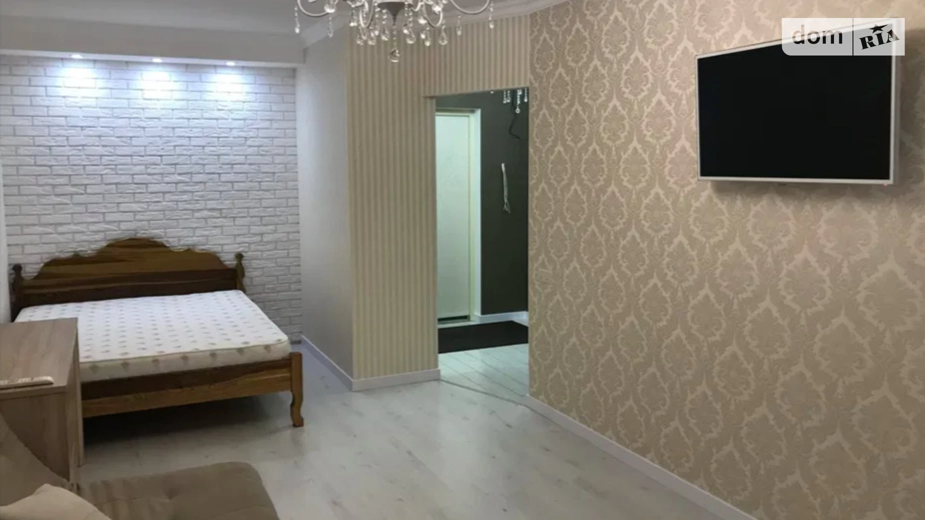 Продается 1-комнатная квартира 42 кв. м в Одессе, ул. Проценко, 50 корпус 3