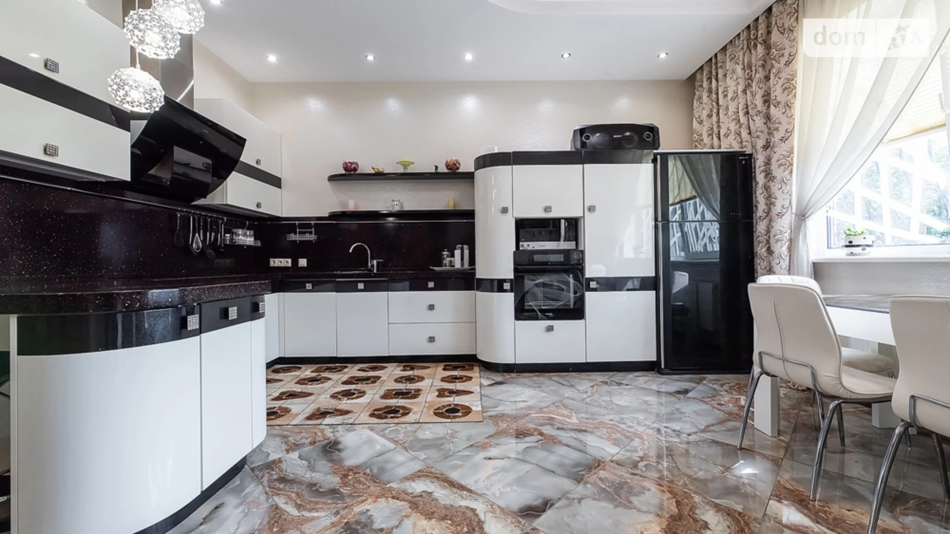 Продается одноэтажный дом 146.3 кв. м с террасой, цена: 270000 $ - фото 2
