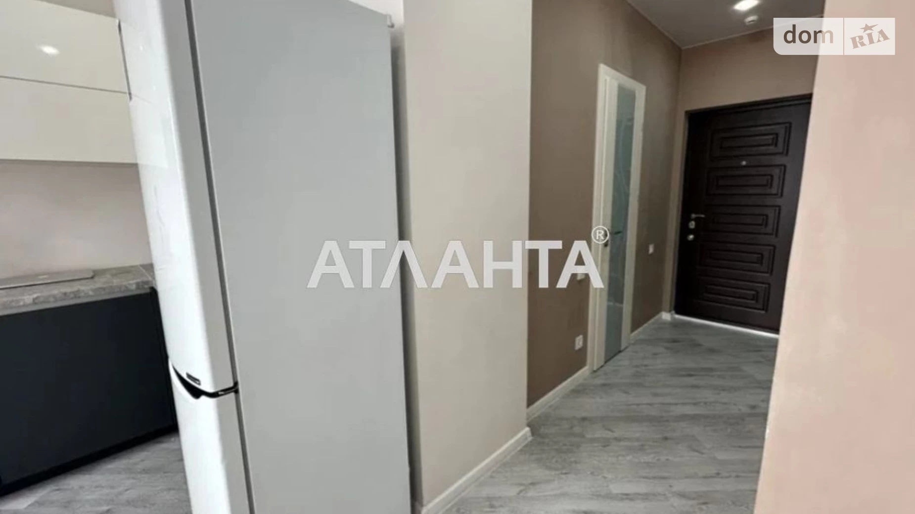 Продается 1-комнатная квартира 42 кв. м в Крыжановка, ул. Академика Сахарова, 3Б