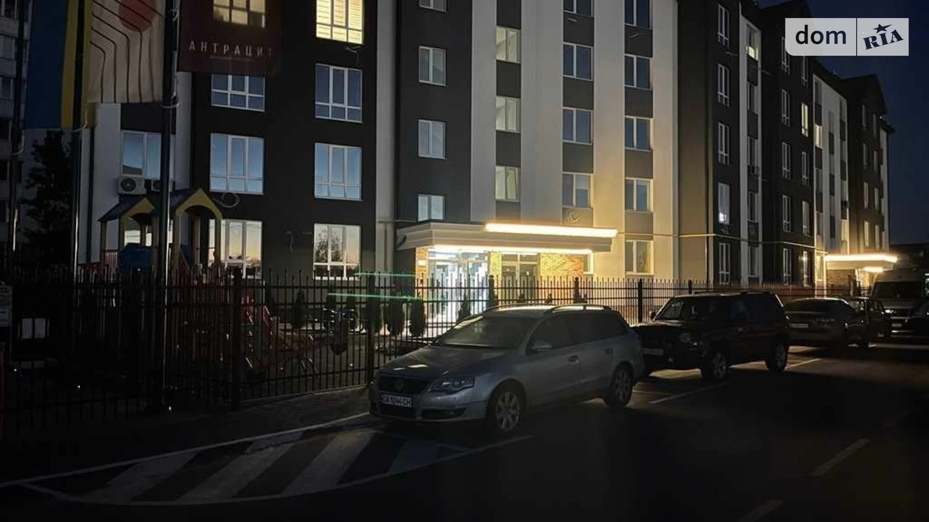 Продается 1-комнатная квартира 44 кв. м в Петропавловской Борщаговке, ул. Макаровская, 39