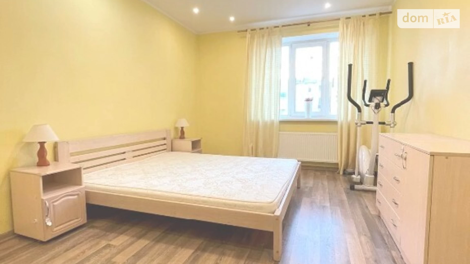 Продается 2-комнатная квартира 76 кв. м в Буче, ул. Чкалова, 4В