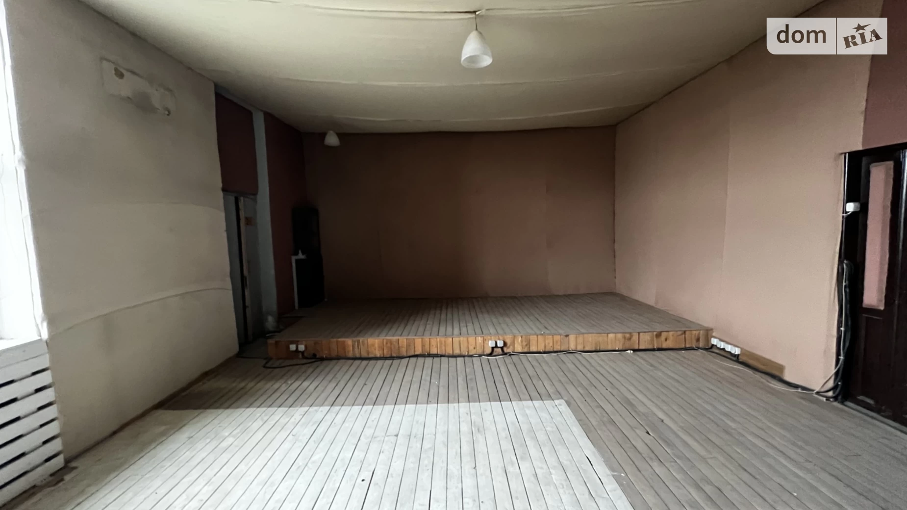 Сдается в аренду офис 52 кв. м в бизнес-центре, цена: 15560 грн - фото 2