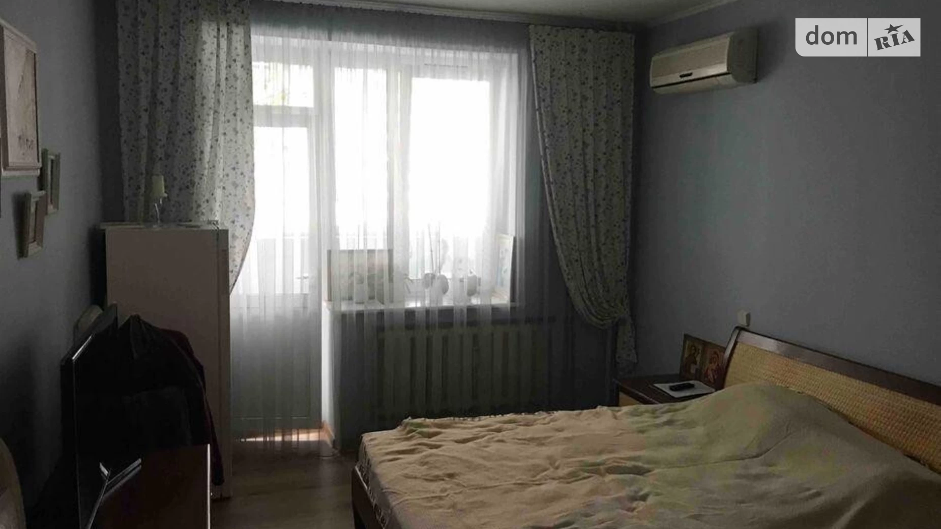 Продается 3-комнатная квартира 95 кв. м в Киеве, просп. Николая  Бажана, 16