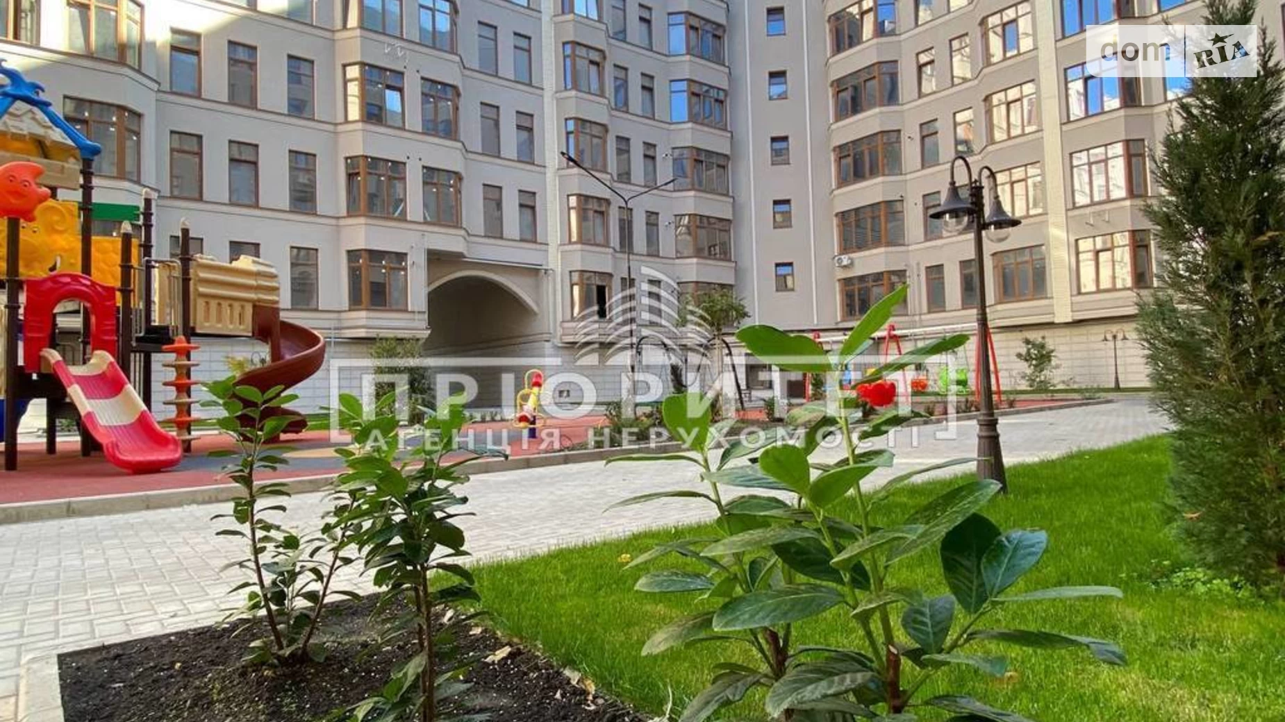 Продается 3-комнатная квартира 97.5 кв. м в Одессе, ул. Дача Ковалевского