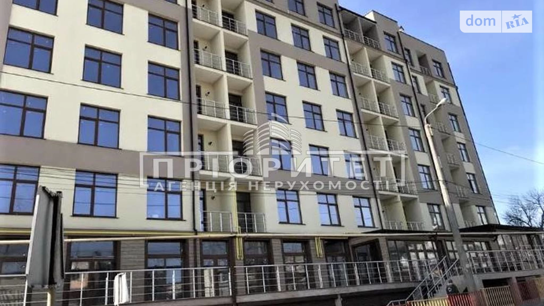Продается 3-комнатная квартира 84 кв. м в Одессе, ул. Долгая