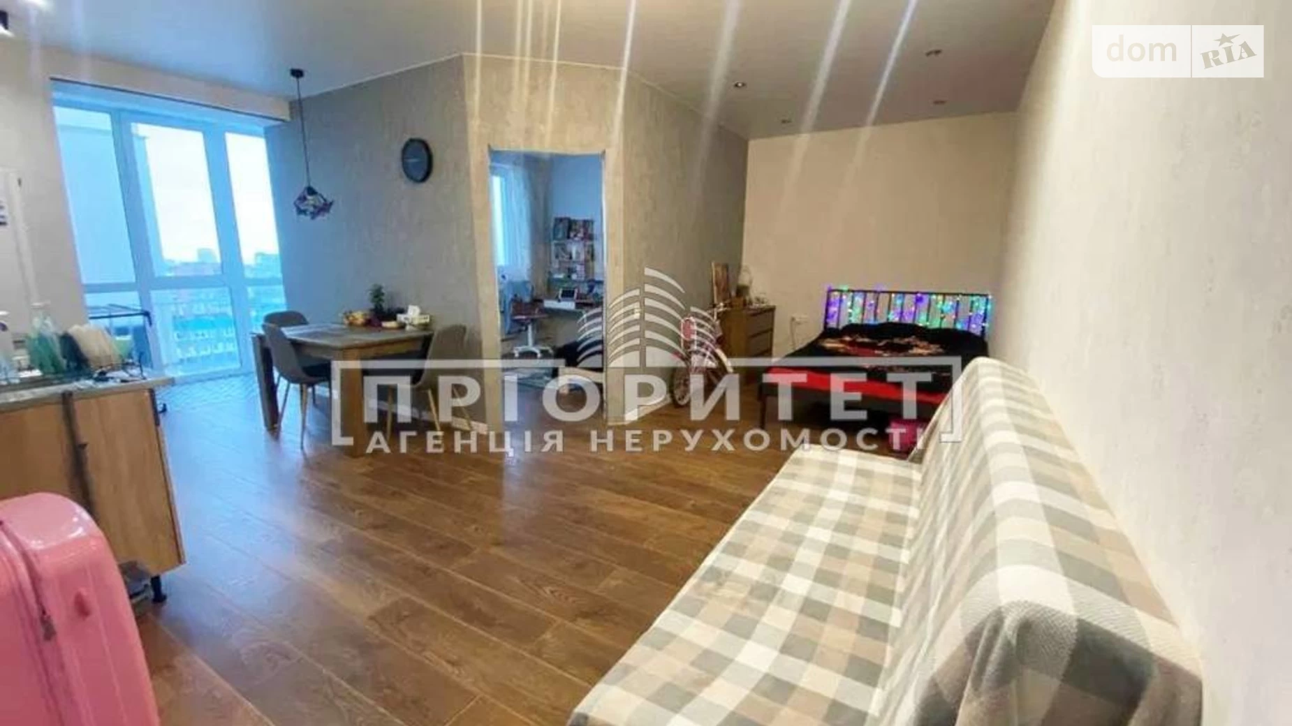 Продается 1-комнатная квартира 52 кв. м в Одессе, ул. Костанди