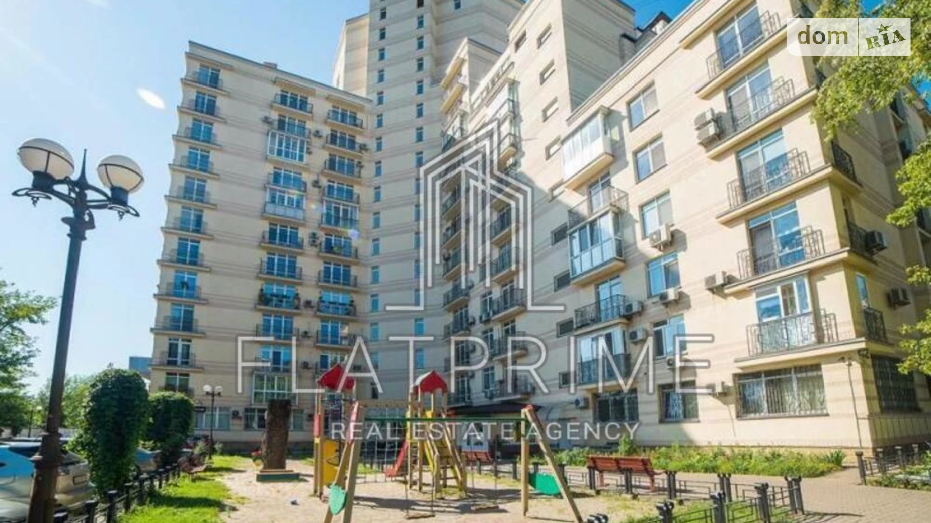 Продается 2-комнатная квартира 82 кв. м в Киеве, ул. Дашавская, 25