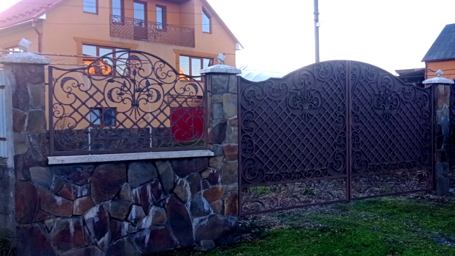 Продается дом на 2 этажа 168 кв. м с садом, цена: 80000 $ - фото 2