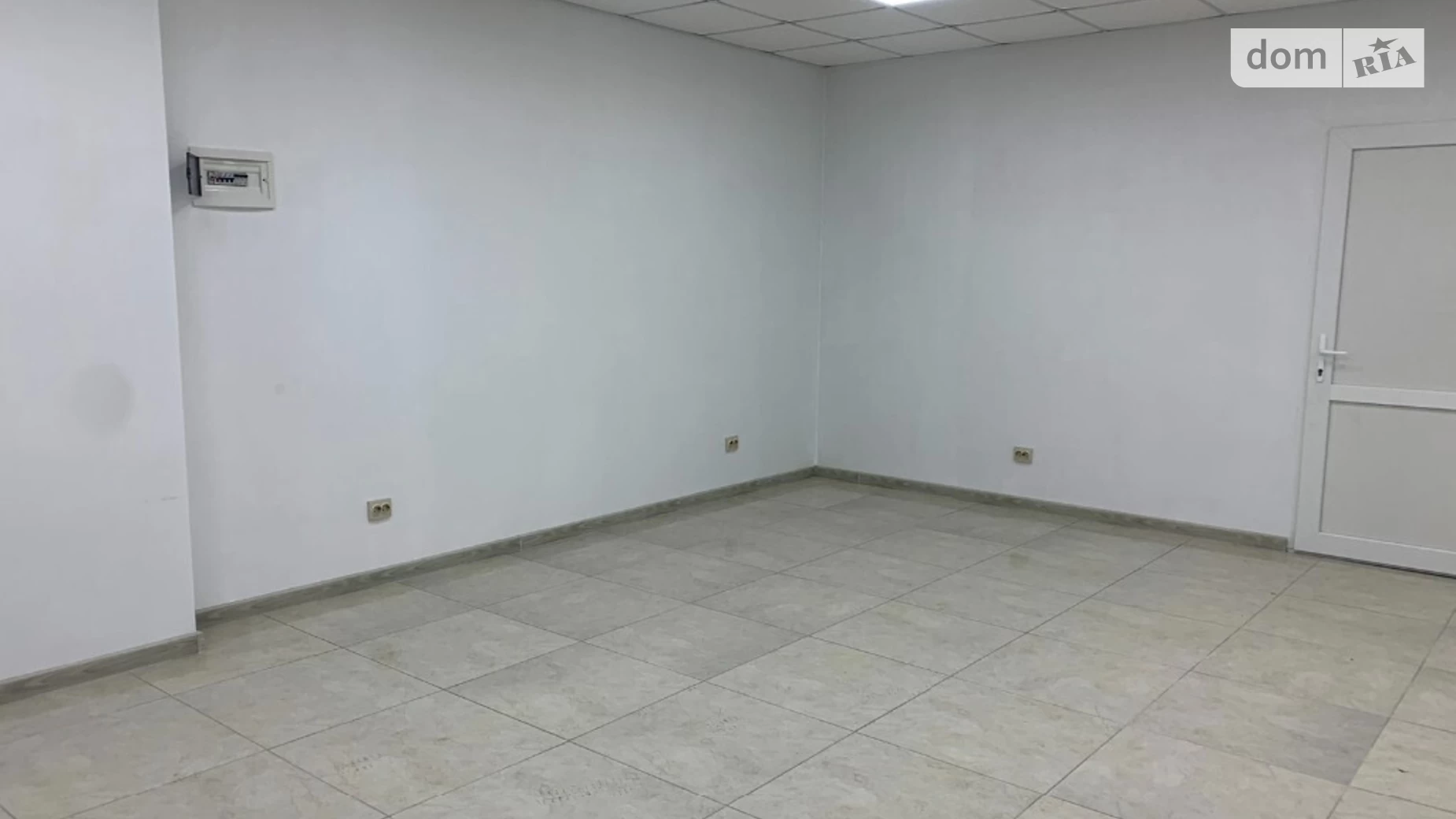 Сдается в аренду офис 45 кв. м в бизнес-центре, цена: 8000 грн - фото 4