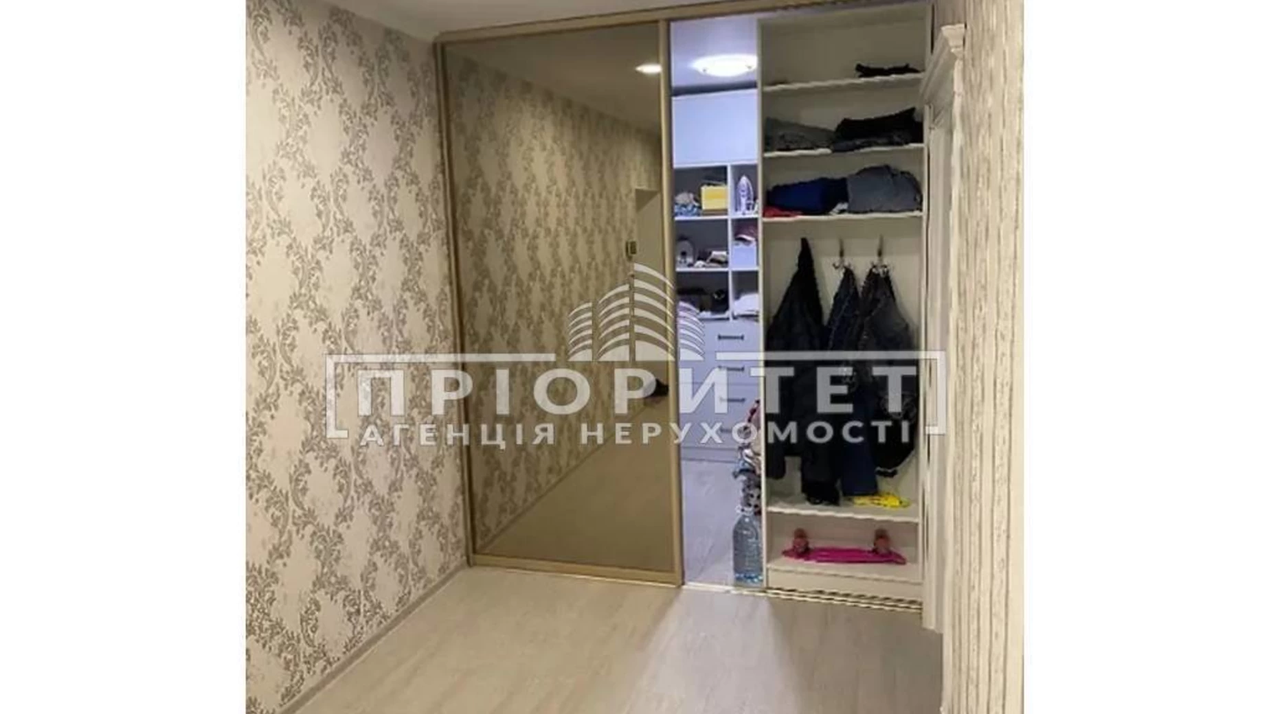 Продається 2-кімнатна квартира 75 кв. м у Одесі, вул. Костанді