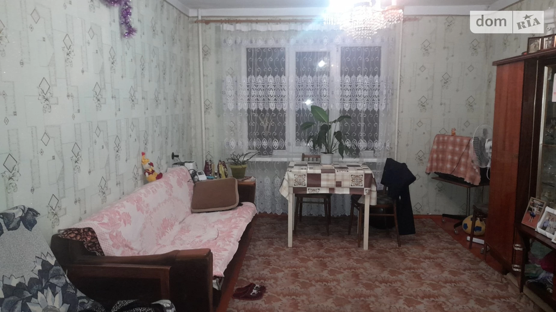 Продається 3-кімнатна квартира 56 кв. м у Одесі, вул. Академіка Корольова, 35