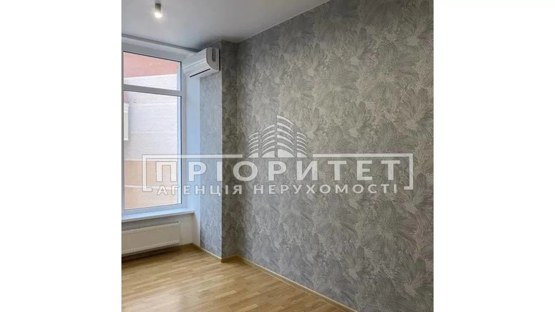 Продается 1-комнатная квартира 38 кв. м в Одессе, ул. Сегедская