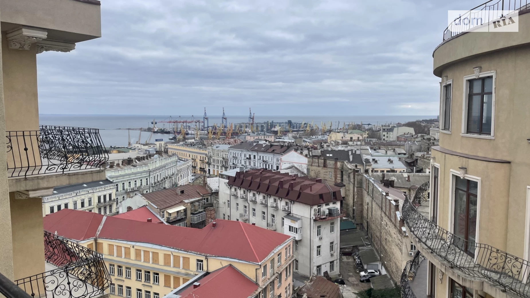 спуск Военный Приморский,Одесса ЖК Наследие Дерибаса 