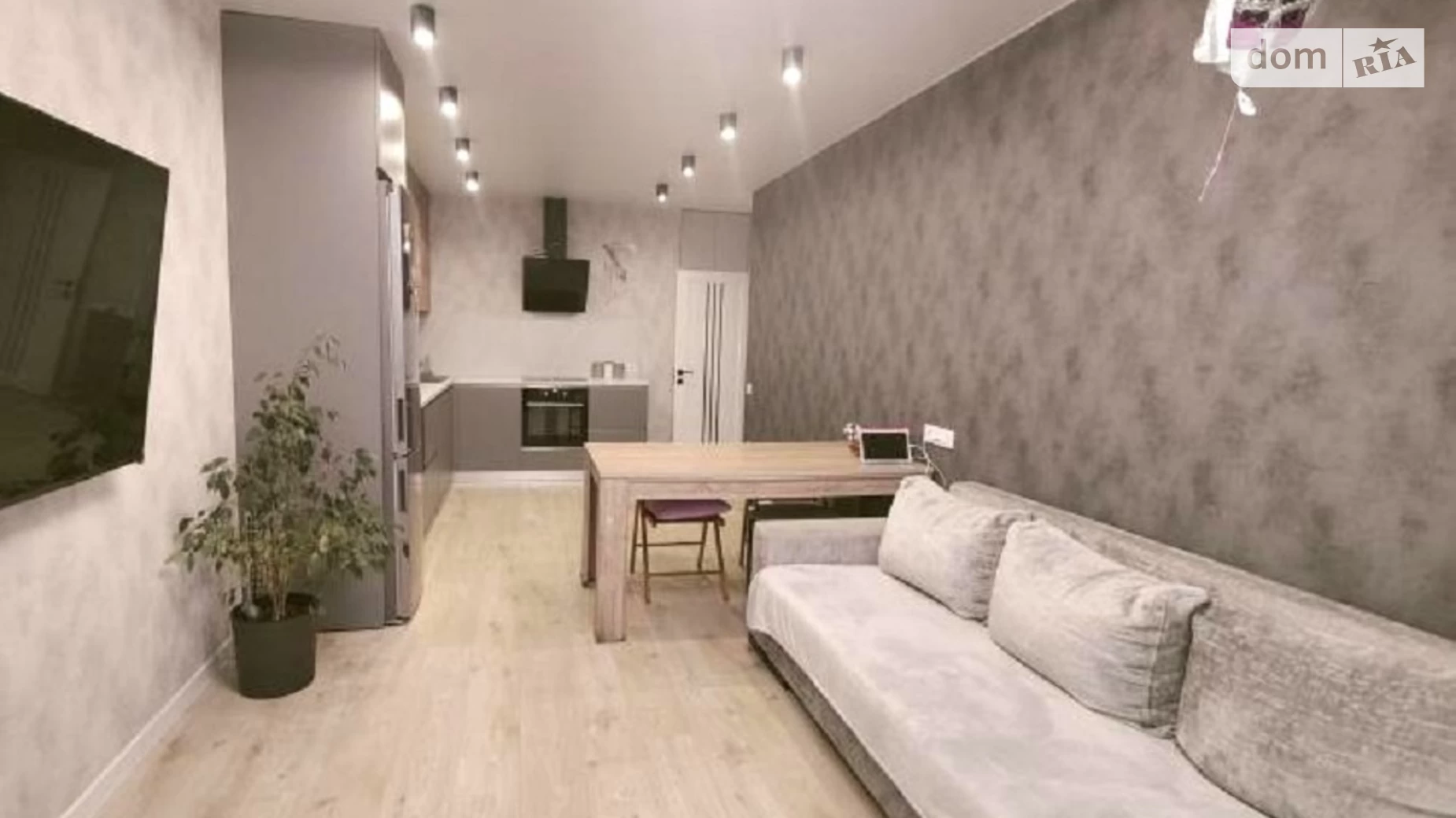 Продается 2-комнатная квартира 65.5 кв. м в Одессе, Овидиопольская дор.