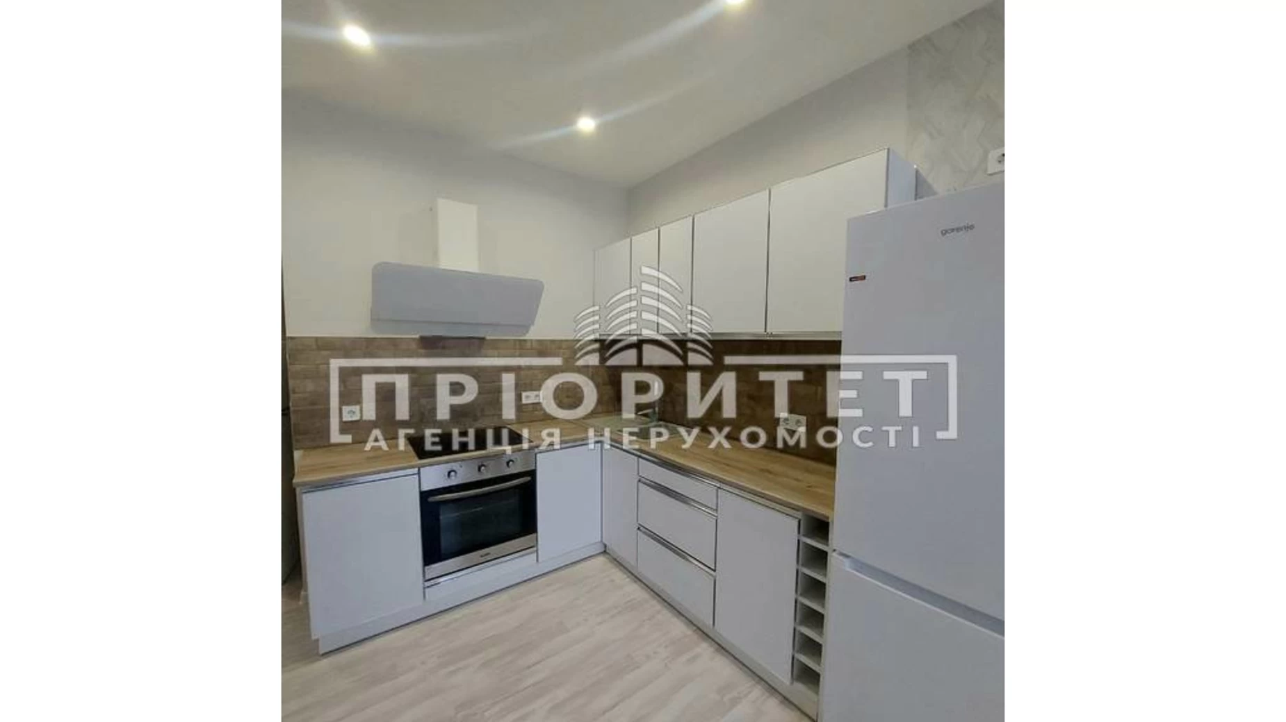 Продається 1-кімнатна квартира 39 кв. м у Одесі, Радужный микрорайон