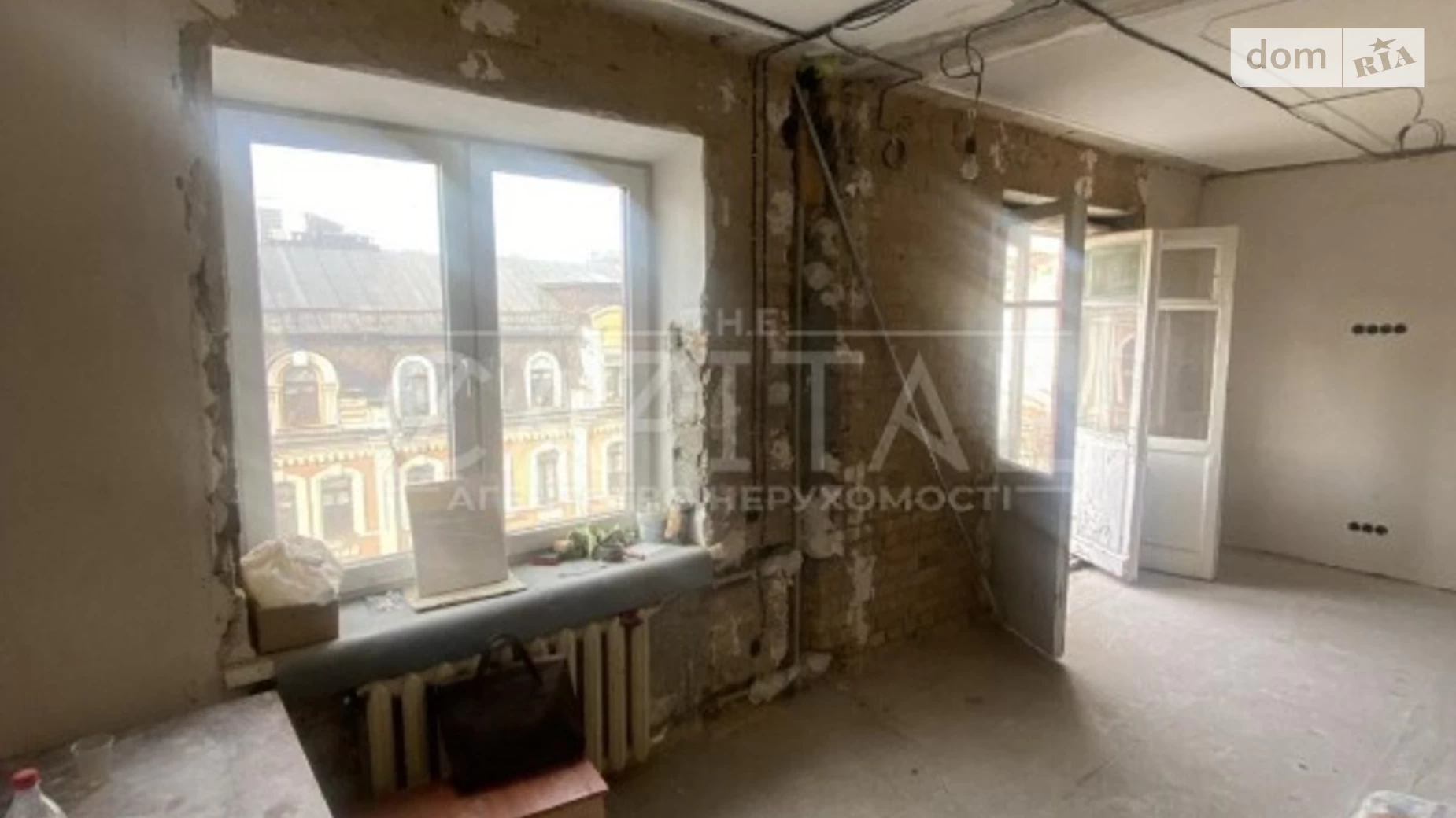 Продается 1-комнатная квартира 40 кв. м в Киеве, ул. Борисоглебская, 4 - фото 2