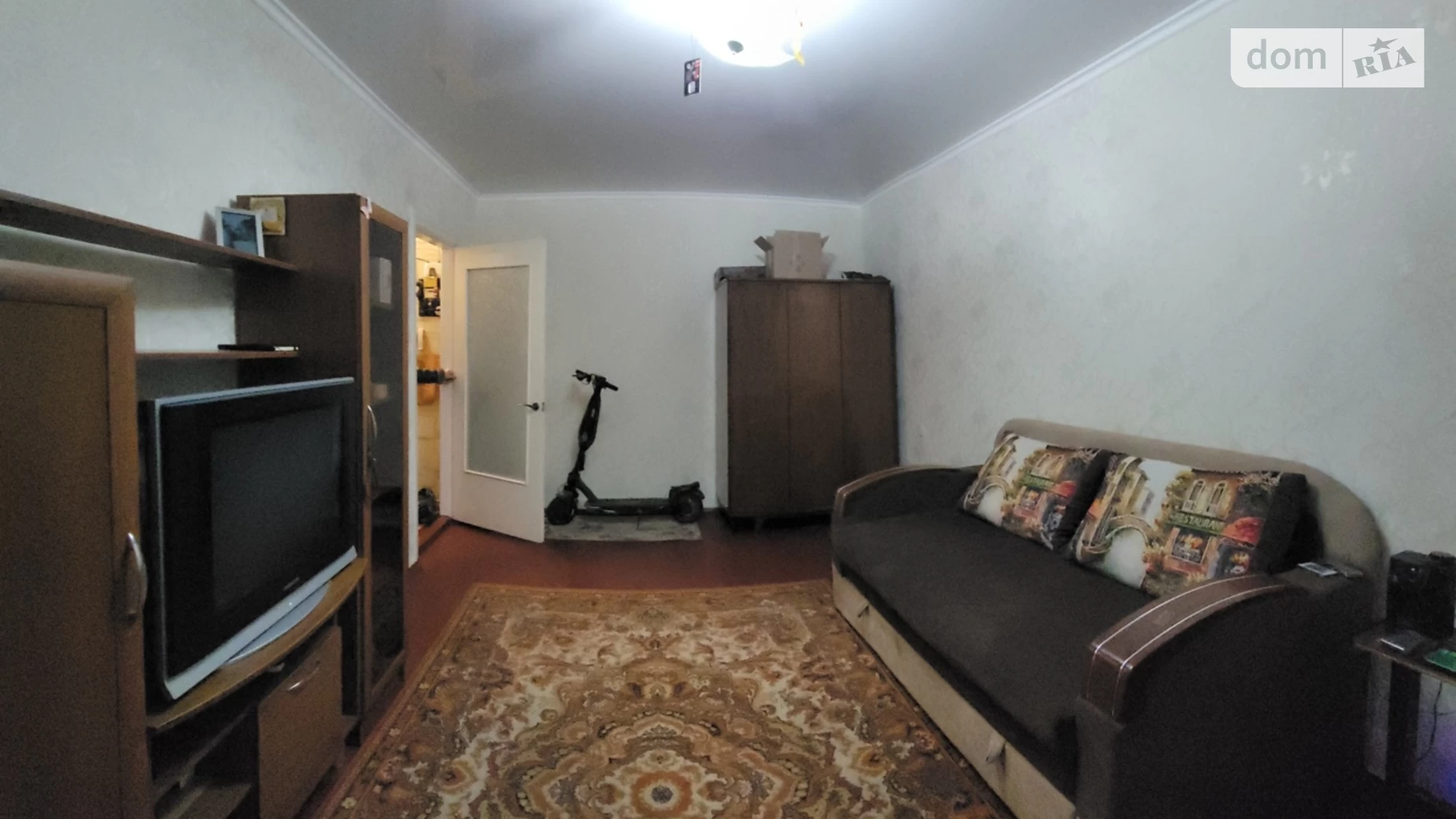 Продается 1-комнатная квартира 30 кв. м в Николаеве, просп. Героев Украины