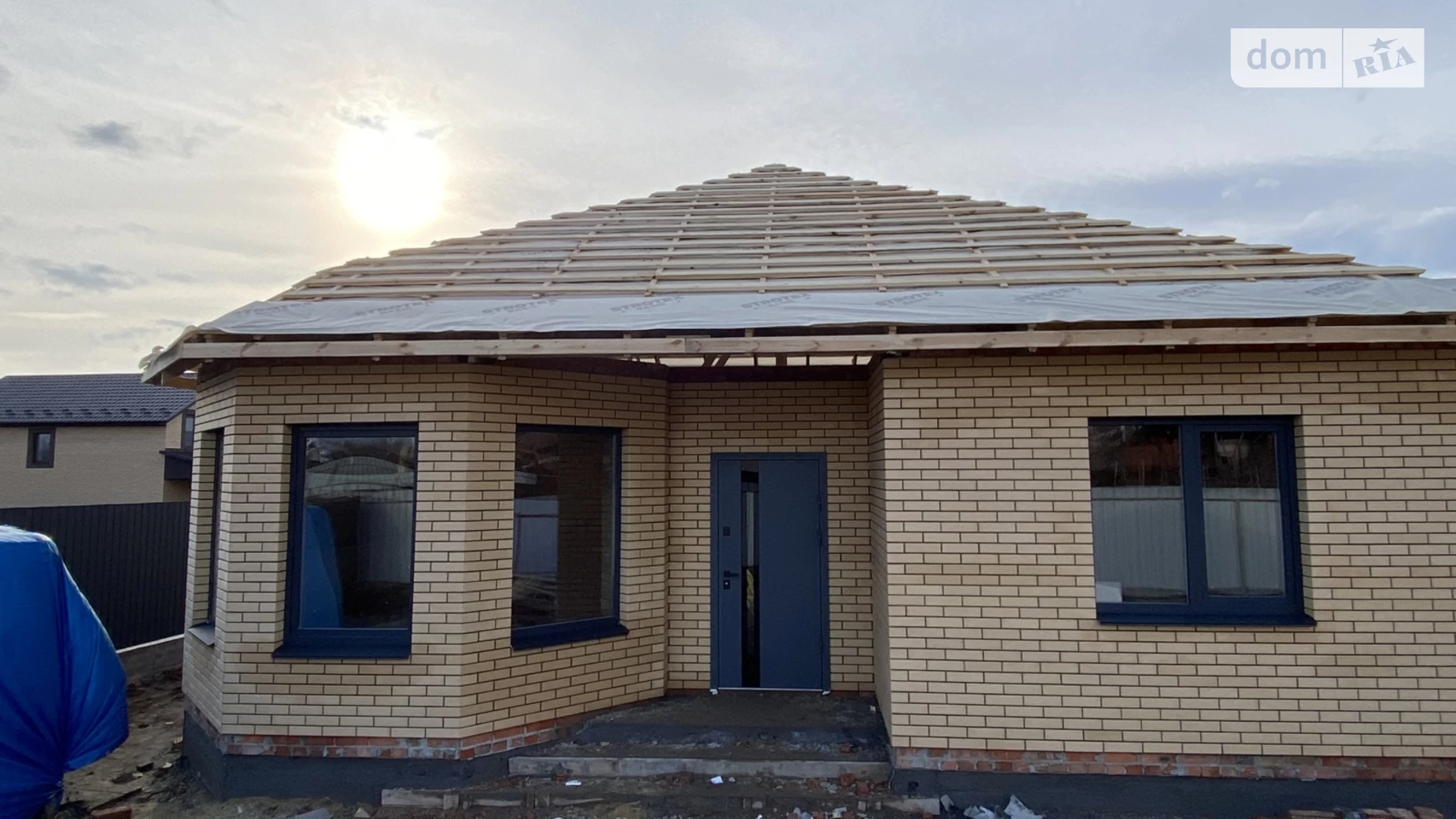 Продается одноэтажный дом 90 кв. м с камином, цена: 75000 $ - фото 5