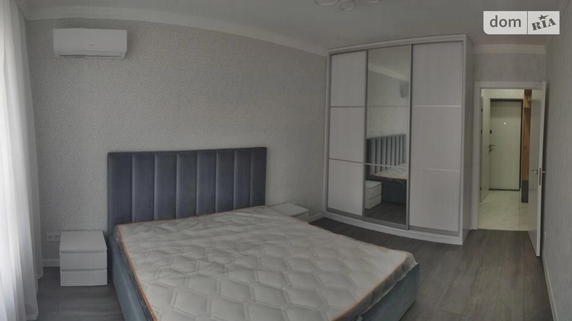 Продается 1-комнатная квартира 36 кв. м в Петропавловской Борщаговке, ул. Соборная(Ленина), 123