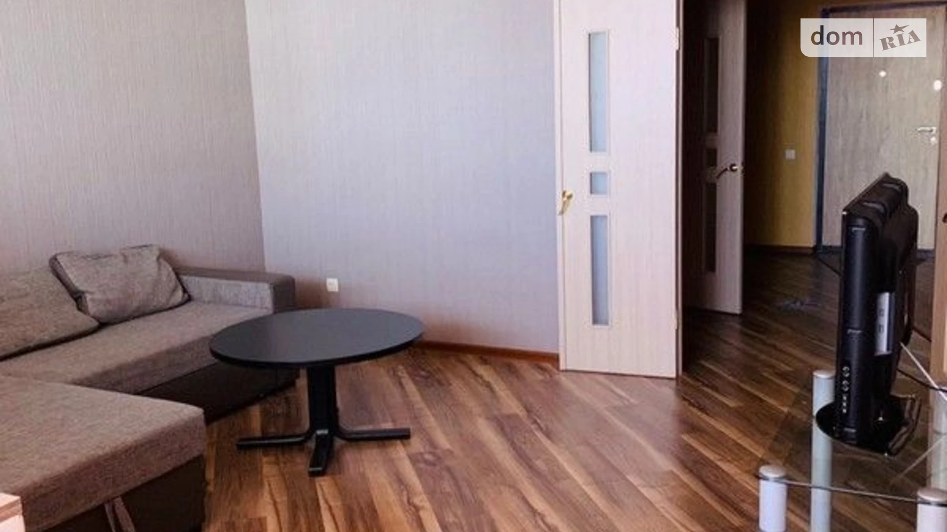 Продается 2-комнатная квартира 71 кв. м в Одессе, ул. Люстдорфская дорога