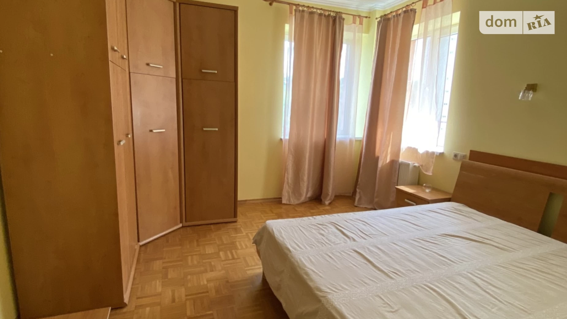 Продается 2-комнатная квартира 66.6 кв. м в Львове, ул. Шевченко Тараса, 134А