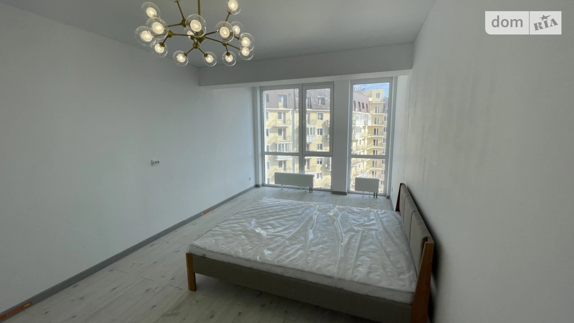 Продается 2-комнатная квартира 71.7 кв. м в, цена: 96800 $ - фото 3
