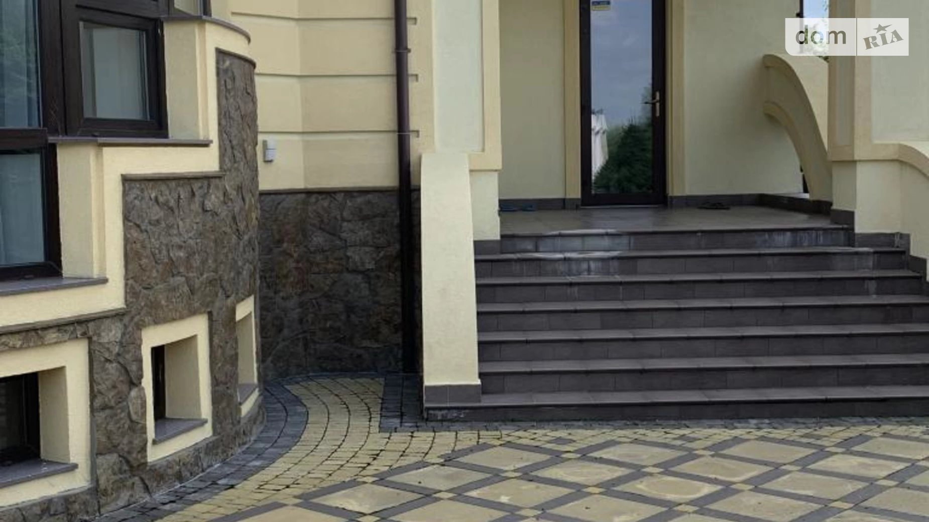Продается дом на 2 этажа 560 кв. м с гаражом, цена: 1600000 $ - фото 4