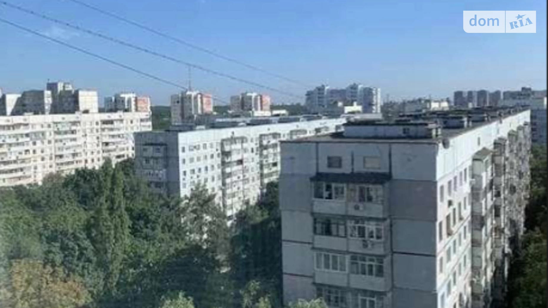 Продається 1-кімнатна квартира 32 кв. м у Харкові, просп. Перемоги, 61