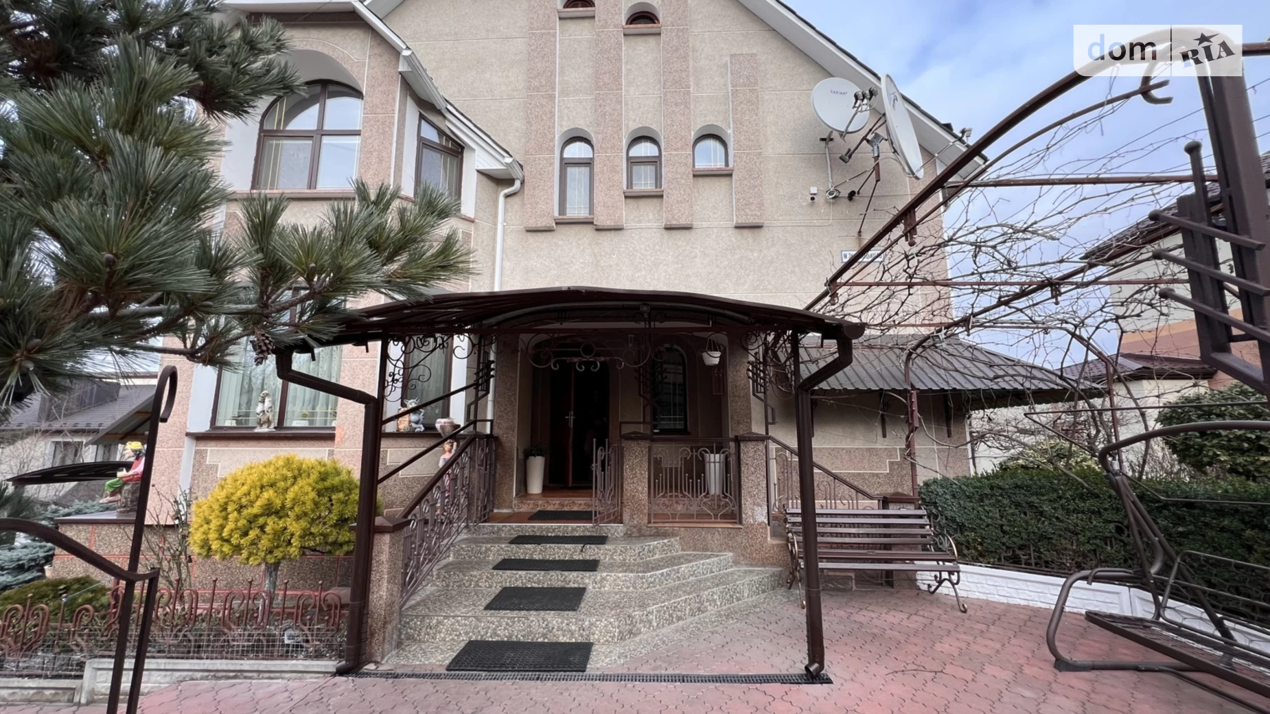 Продается дом на 2 этажа 304.2 кв. м с бассейном, цена: 270000 $ - фото 3