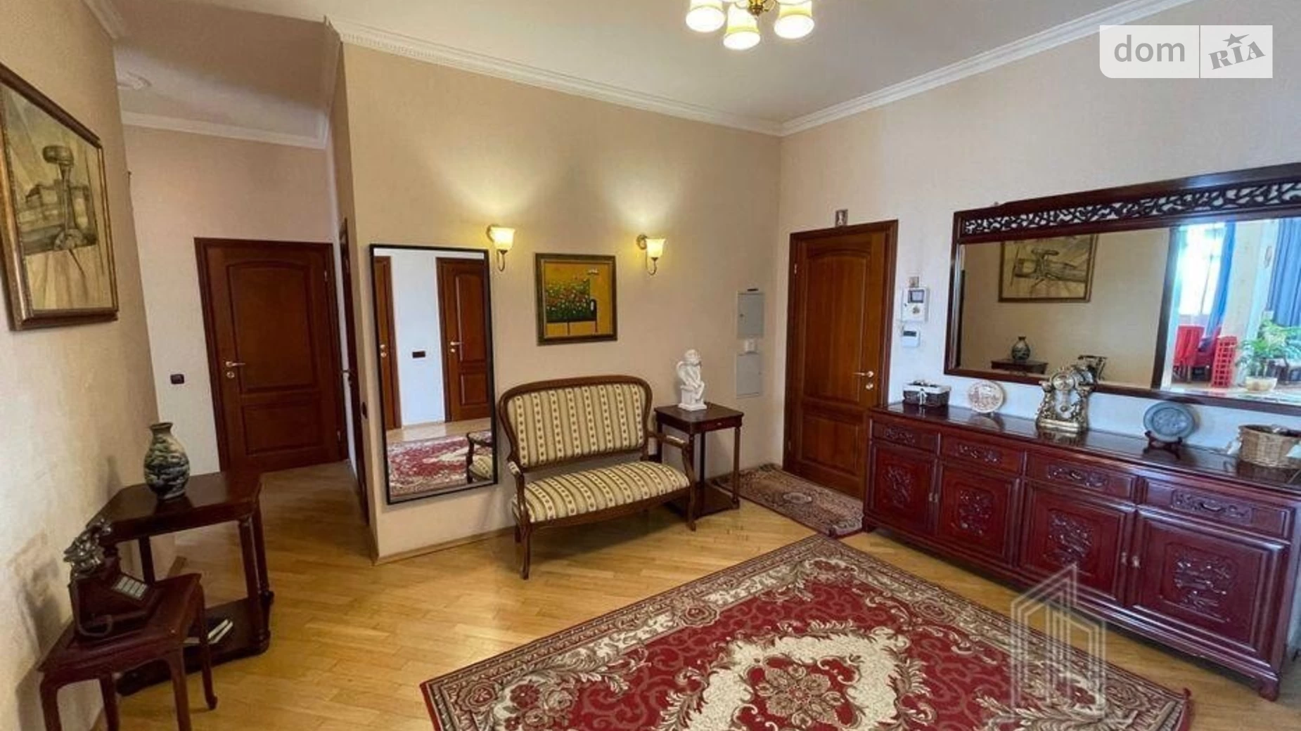 Продается 3-комнатная квартира 118 кв. м в Киеве, ул. Татьянинская(Леваневского), 6