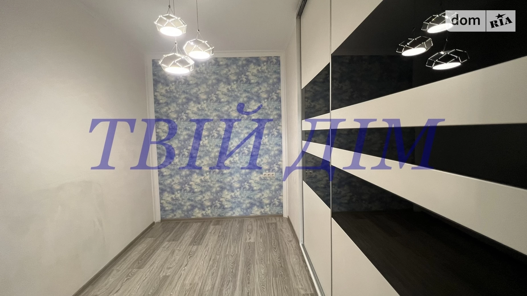Продається 1-кімнатна квартира 43 кв. м у Борисполі, вул. Олексія Потапенка(Котовського)
