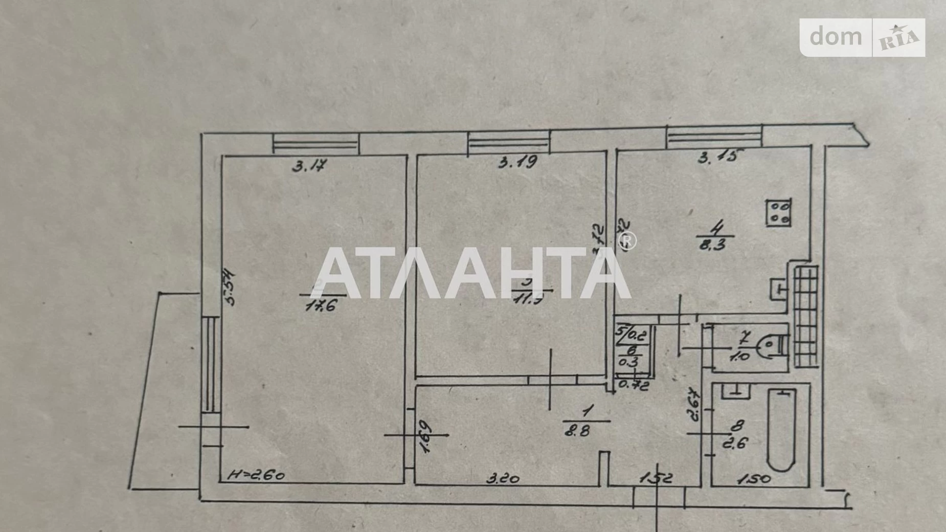 Продається 2-кімнатна квартира 51.6 кв. м у Одесі, просп. Академіка Глушка