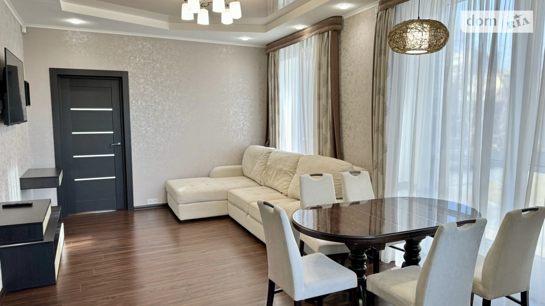 Продается 3-комнатная квартира 87.9 кв. м в Днепре, ул. Симферопольская, 2Л