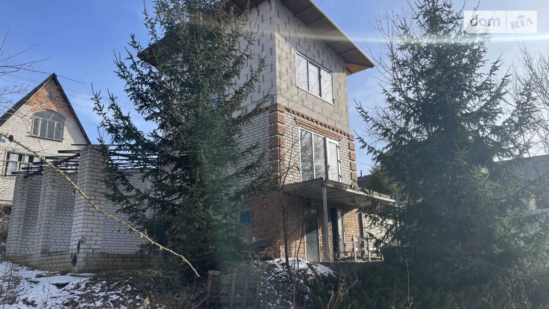 Продается дом на 3 этажа 82 кв. м с мансардой, цена: 18500 $ - фото 3