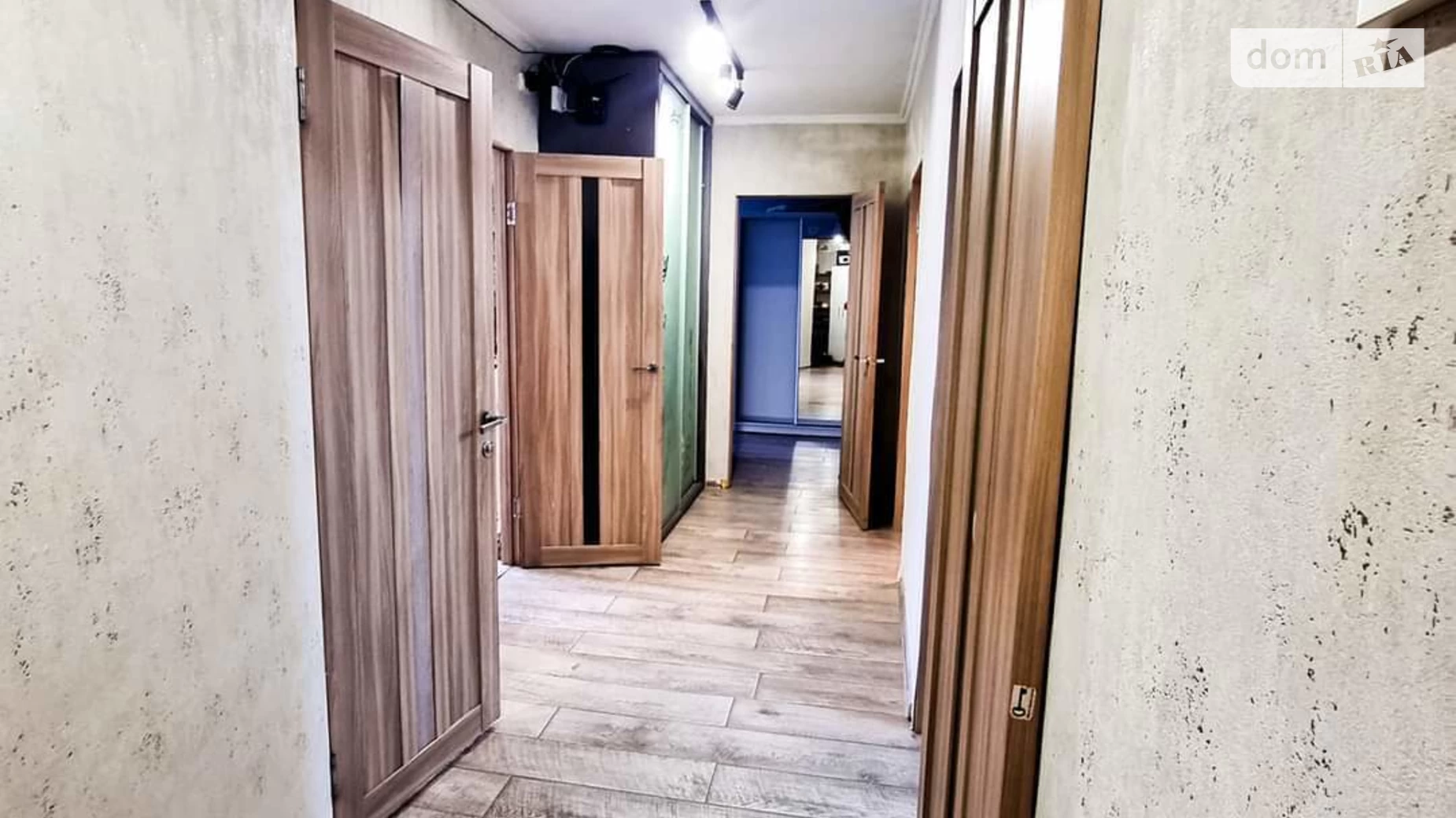 Продается 3-комнатная квартира 70 кв. м в Белой Церкви, ул. Людмилы Павличенко