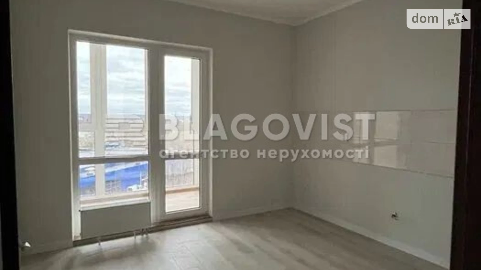 Продается 1-комнатная квартира 48.5 кв. м в Киеве, ул. Ревуцкого, 54Б