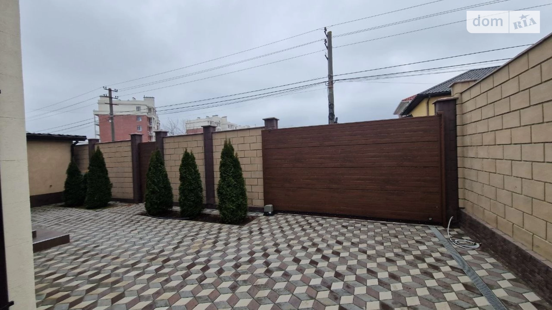 Продается дом на 2 этажа 150 кв. м с мебелью, цена: 230000 $ - фото 2