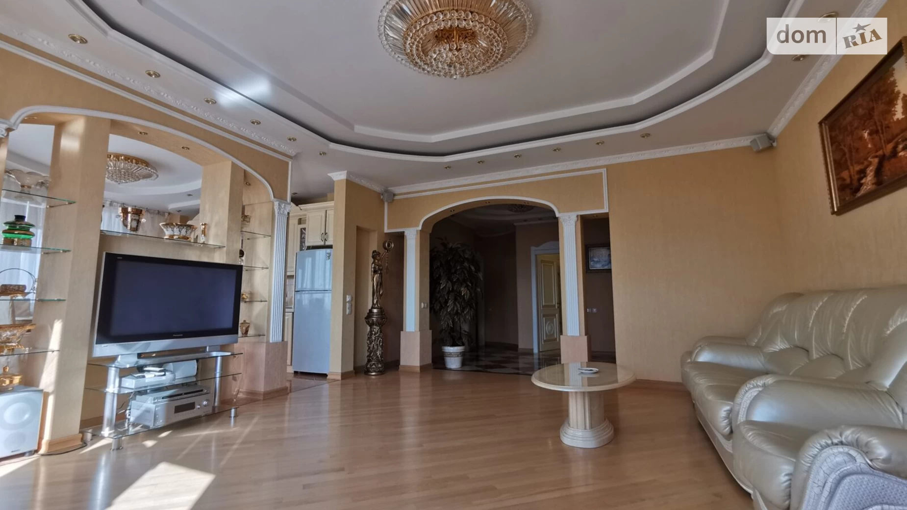 Продается 3-комнатная квартира 114 кв. м в Киеве, ул. Левка Лукьяненко, 21 корпус 2