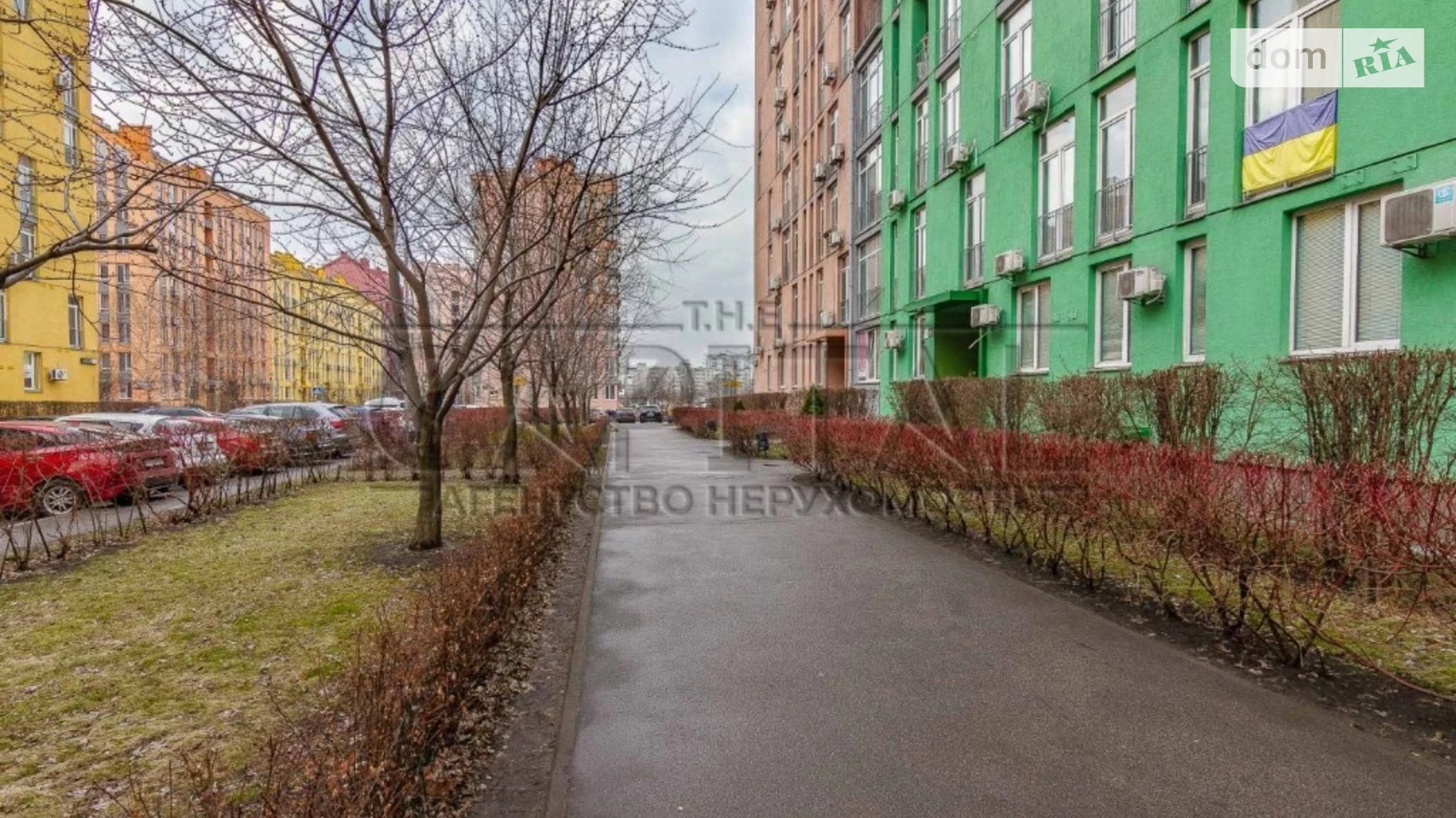 Продается 3-комнатная квартира 62 кв. м в Киеве, ул. Регенераторная