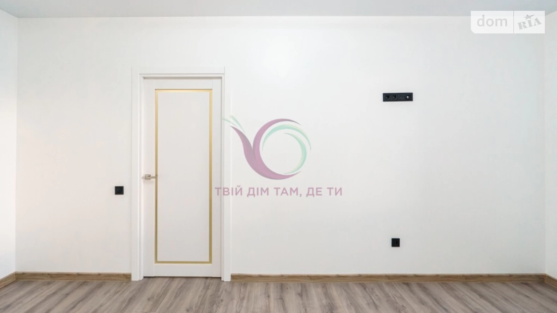 Продается 1-комнатная квартира 41.5 кв. м в Ивано-Франковске
