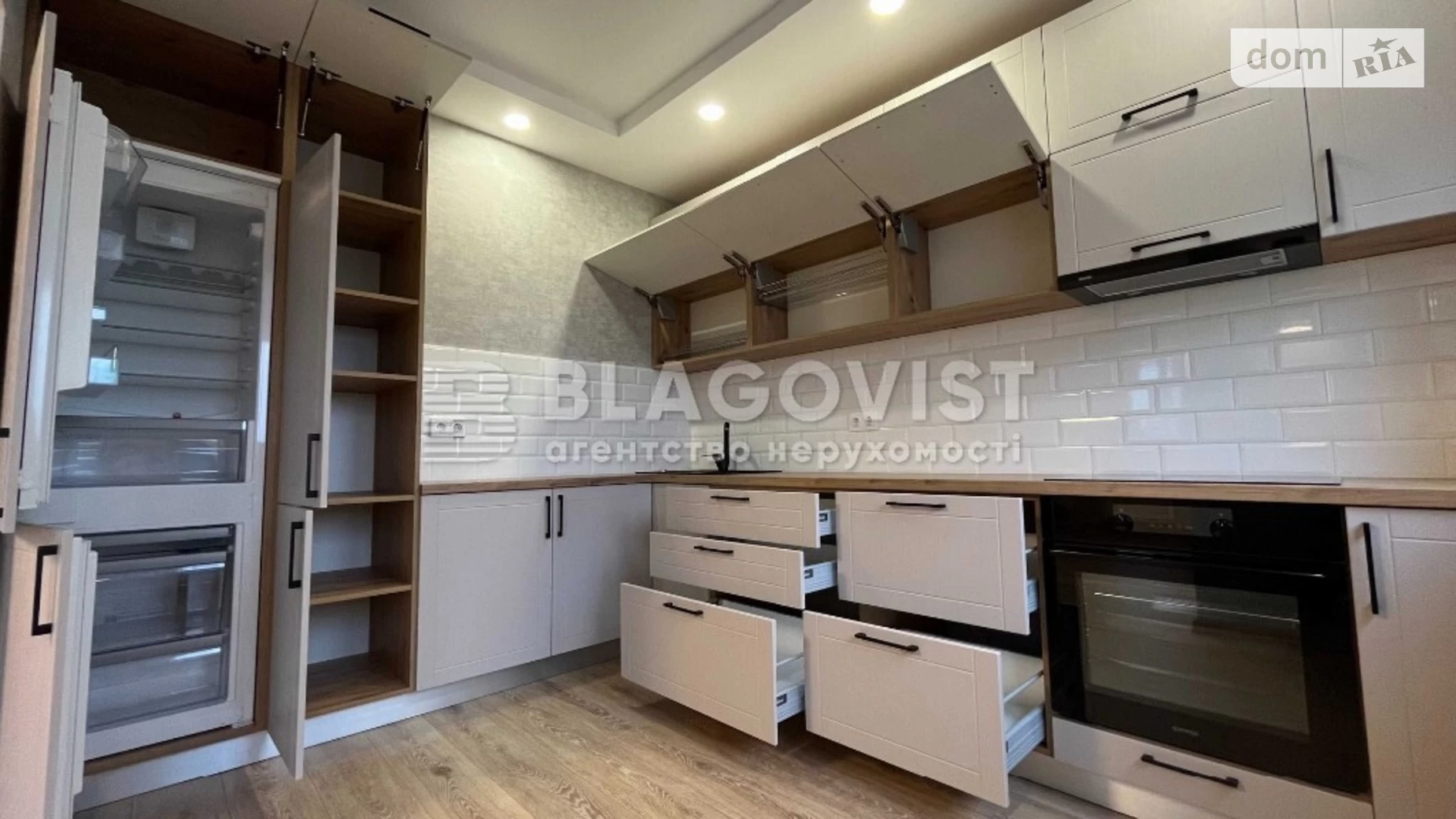 Продается 2-комнатная квартира 60 кв. м в Киеве, просп. Отрадный, 2 - фото 2