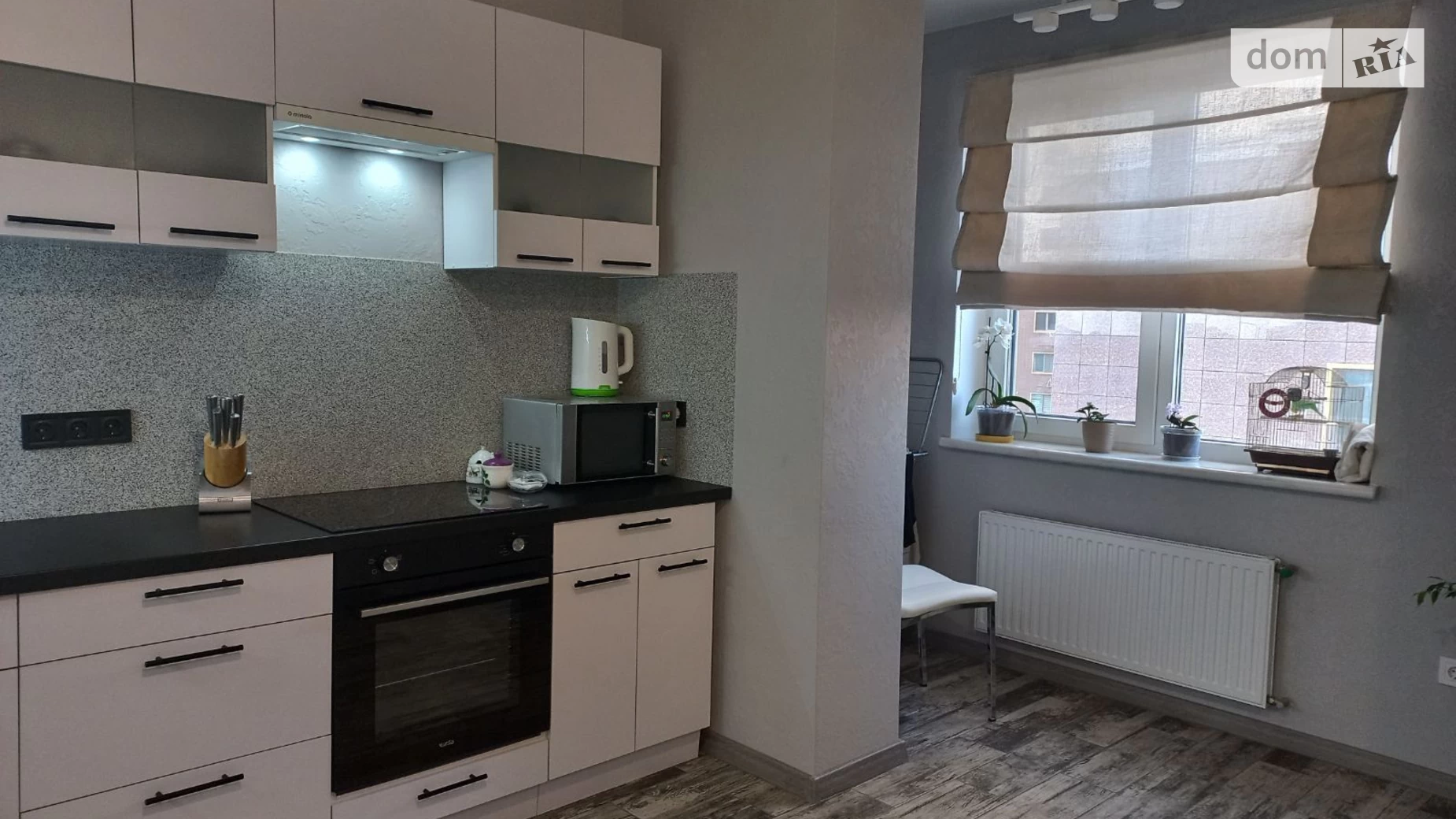 Продается 2-комнатная квартира 59.4 кв. м в Одессе, ул. Академика Сахарова