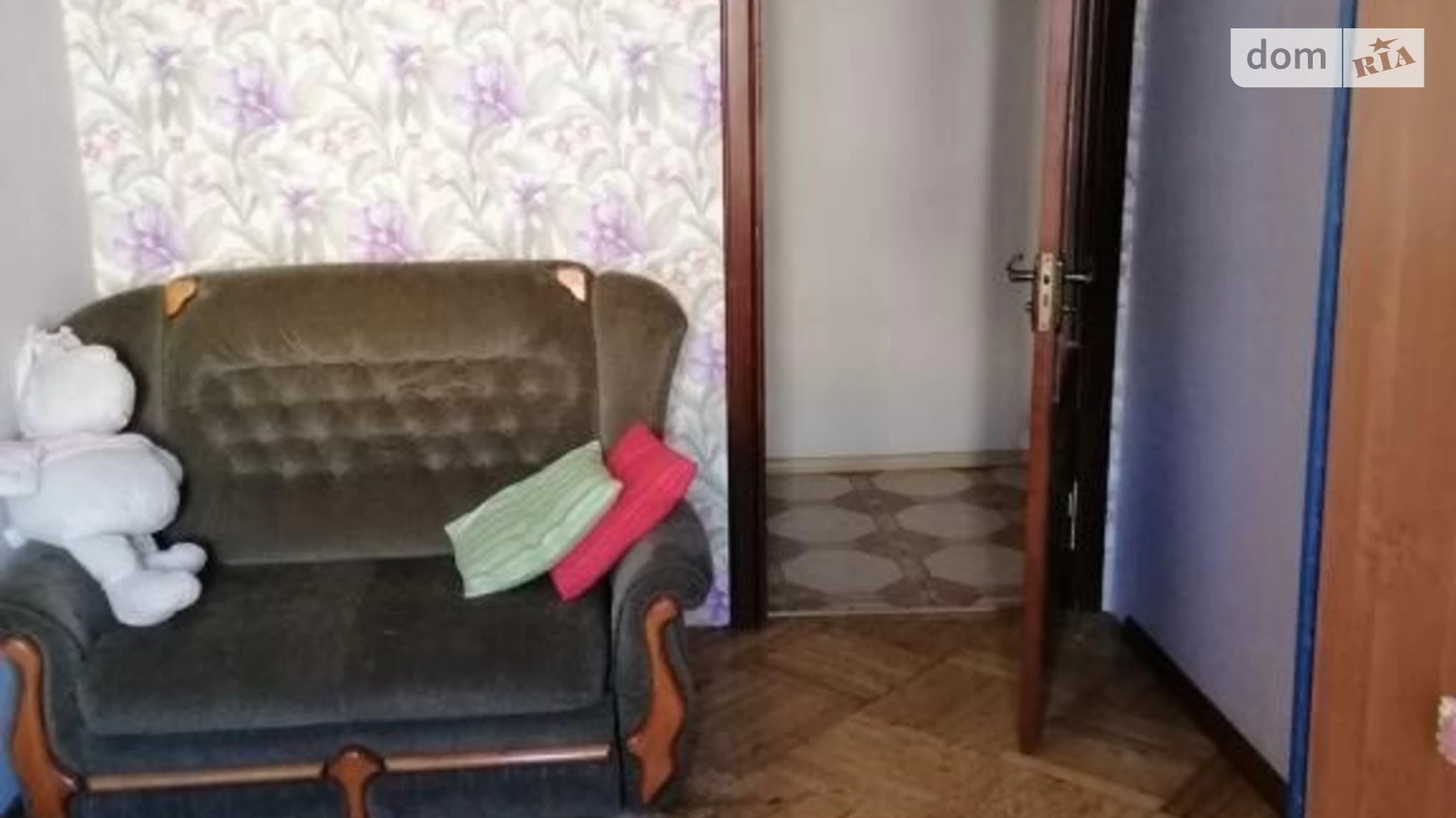 Продається 3-кімнатна квартира 62 кв. м у Києві, вул. Березняківська, 38