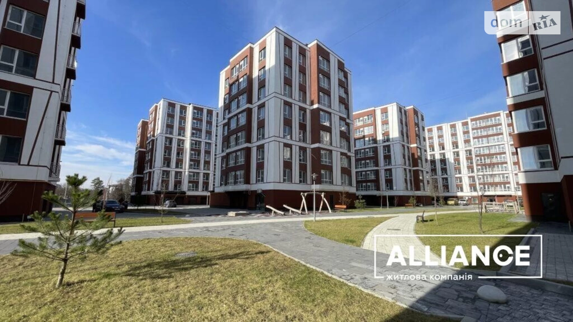 Продается 2-комнатная квартира 51 кв. м в Ивано-Франковске, ул. Коновальца Евгения