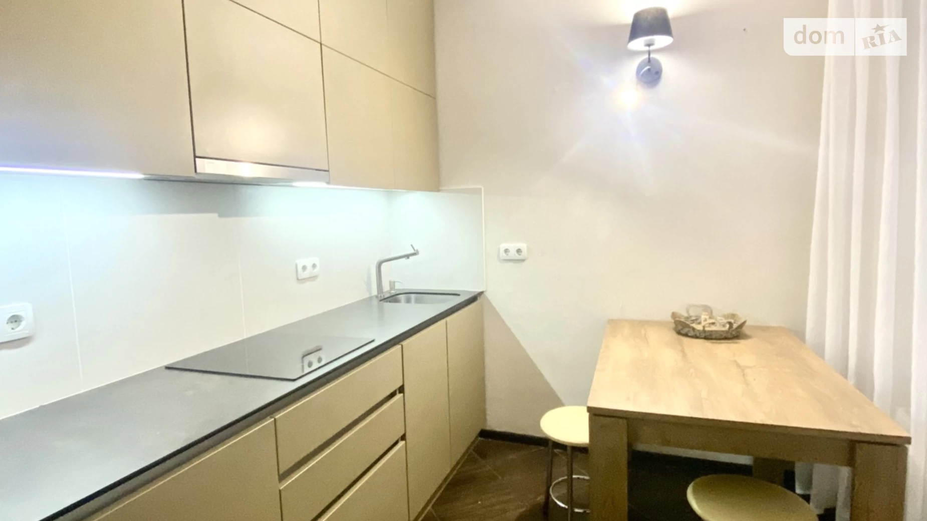 Продається 2-кімнатна квартира 60.2 кв. м у Києві, цена: 87000 $ - фото 2