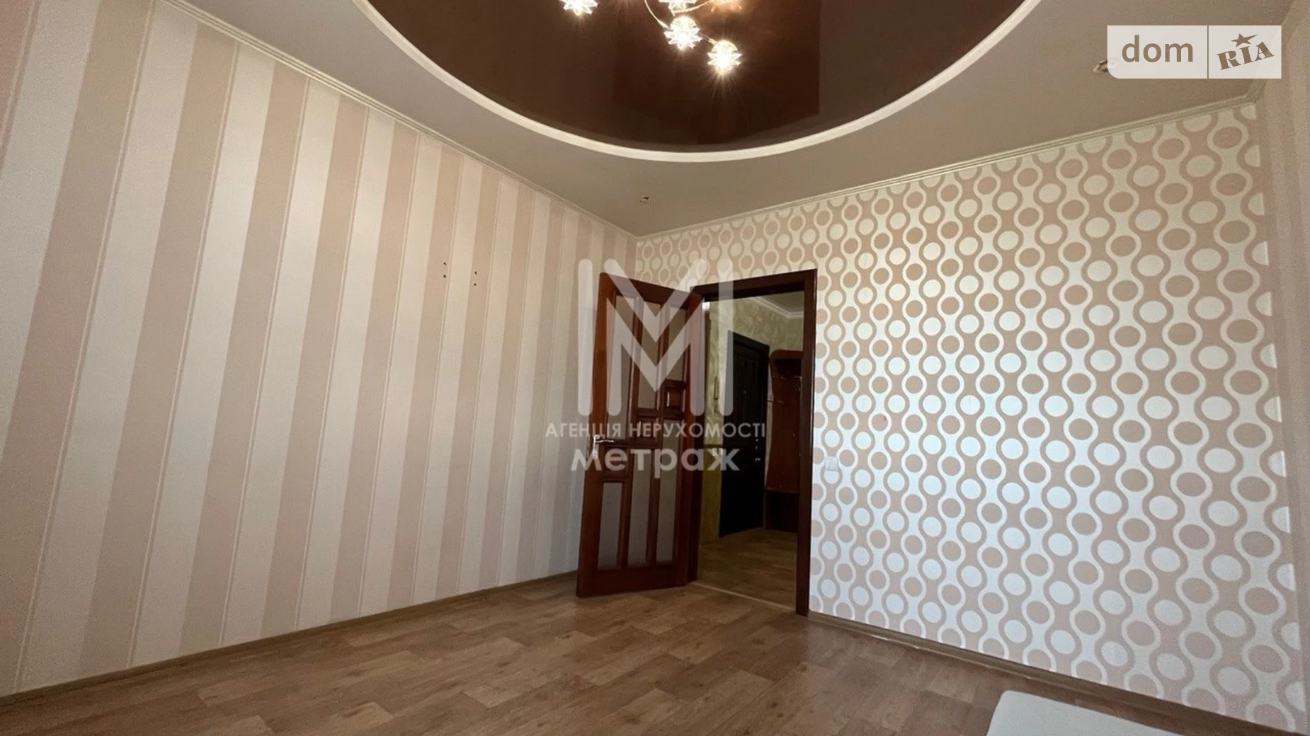 Продается 3-комнатная квартира 69 кв. м в Харькове, ул. Солнечная, 7